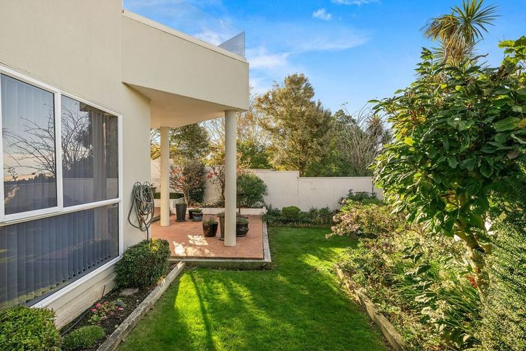 Photo of property in 9 Avoca Valley Road, Heathcote Valley, Christchurch, 8022