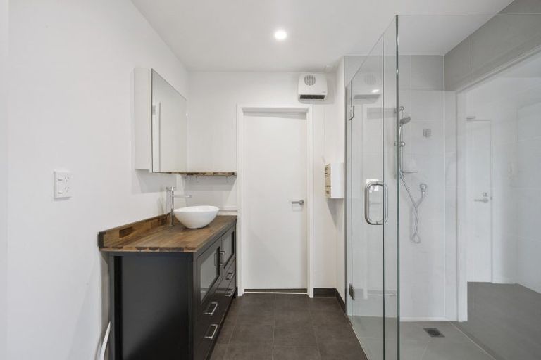 Photo of property in 201/160a Hobsonville Point Road, Hobsonville, Auckland, 0616