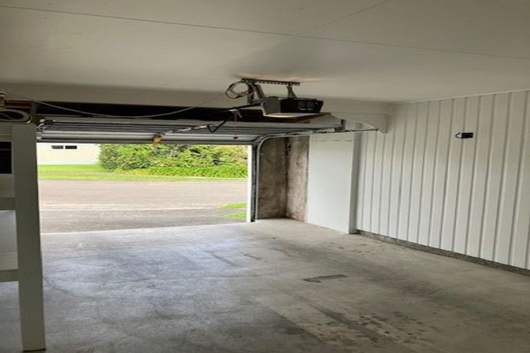 Photo of property in 3 Tiraumea Street, Palmerston North, 4410