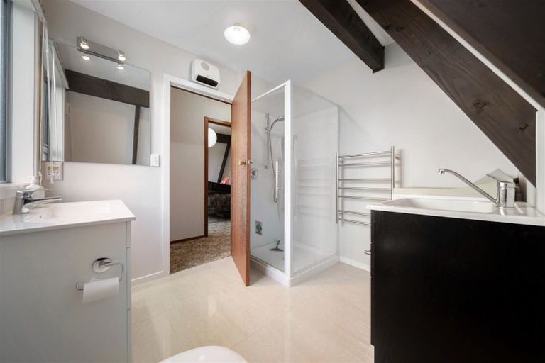 Photo of property in 11 Kowhai Drive, Wanaka, 9305