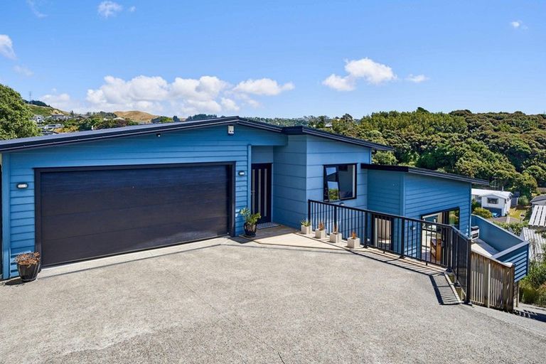 Photo of property in 102 Navigation Drive, Whitby, Porirua, 5024