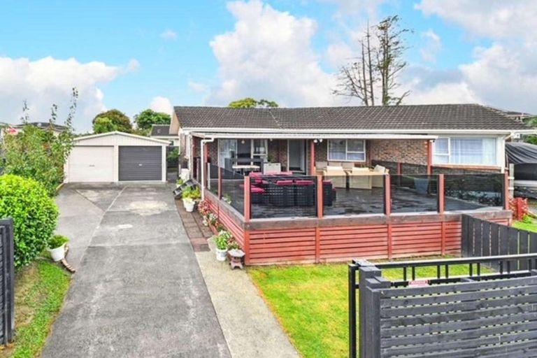 Photo of property in 1 Bendale Place, Papatoetoe, Auckland, 2025
