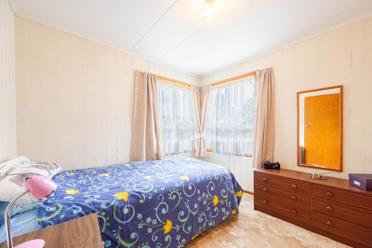 Photo of property in 25 Bennett Street, Waipawa, 4210