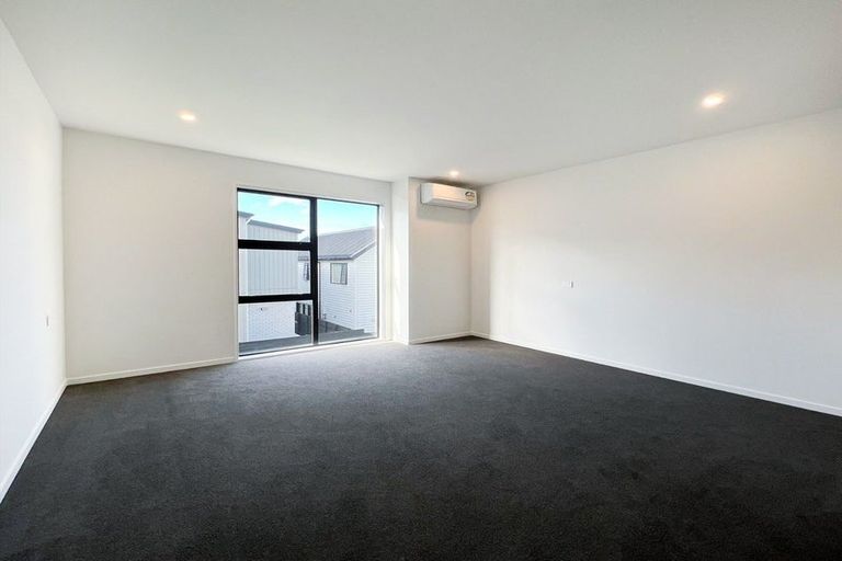 Photo of property in 58 Rush Creek Drive, Westgate, Auckland, 0614