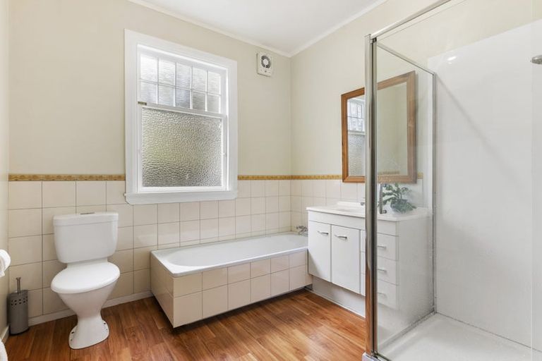 Photo of property in 97 The Parade, Island Bay, Wellington, 6023