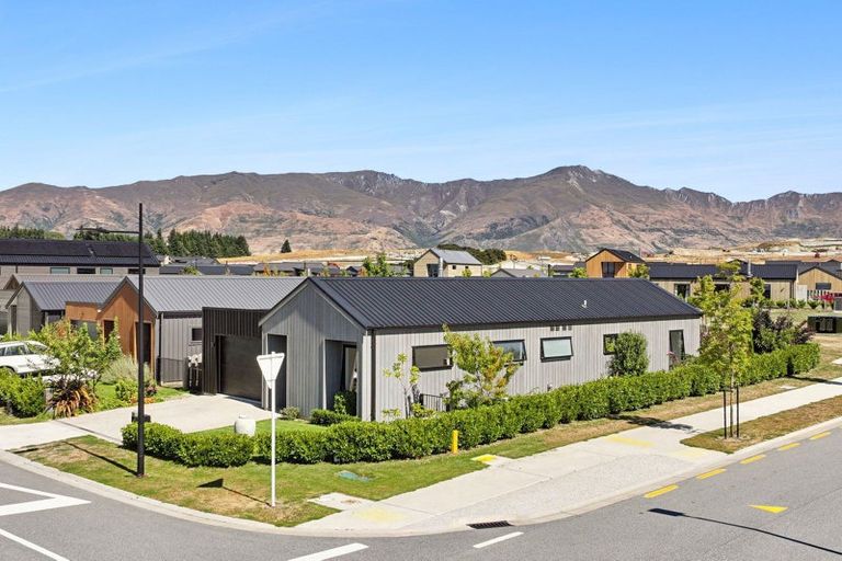 Photo of property in Northlake, 9 Gowanbrae Lane, Wanaka, 9305