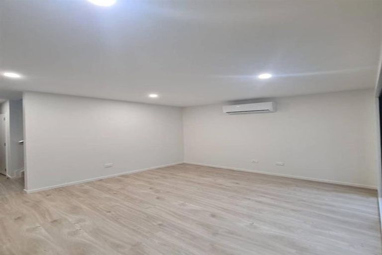 Photo of property in 10c Cantina Avenue, Bayview, Auckland, 0629