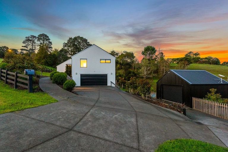 Photo of property in 8 Collings Drive, Lucas Heights, Albany, 0793