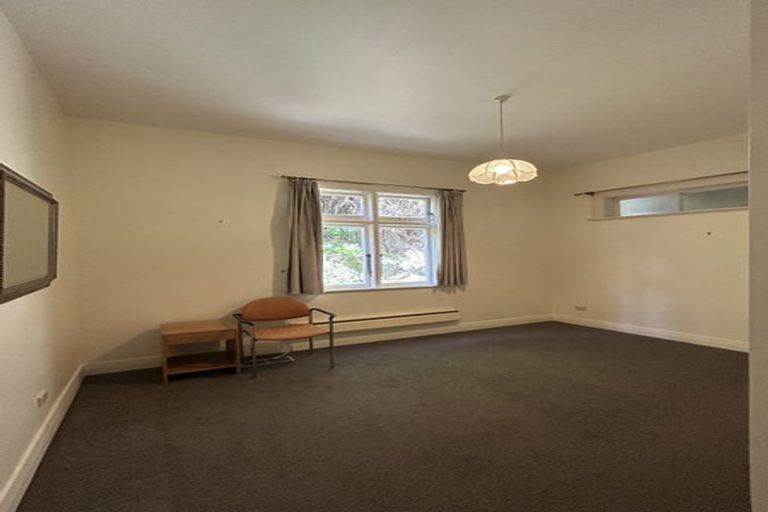 Photo of property in 2/1 Wilkinson Street, Oriental Bay, Wellington, 6011