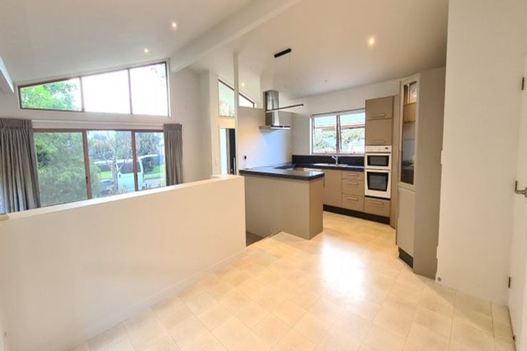 Photo of property in 25 Anderson Road, Taradale, Napier, 4112