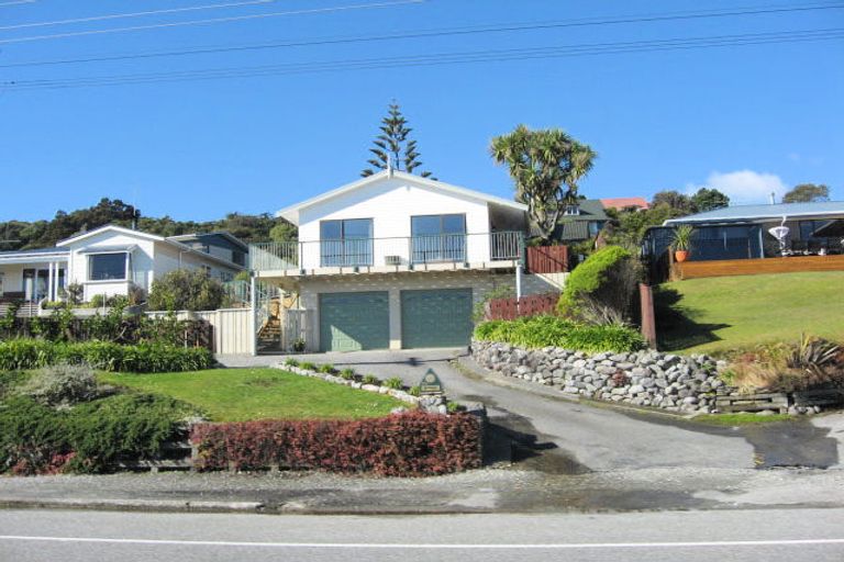 Photo of property in 79a Main Road South, Karoro, Greymouth, 7805