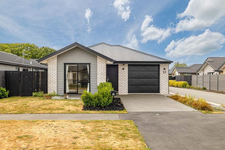 Photo of property in 33 Miromiro Street, Broomfield, Christchurch, 8042