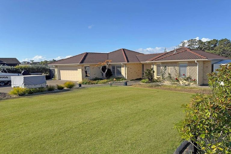 Photo of property in 82 Omana Avenue, Shelly Beach, Helensville, 0874