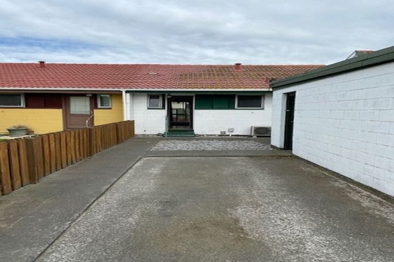Photo of property in 2/287 Main South Road, Hornby, Christchurch, 8042