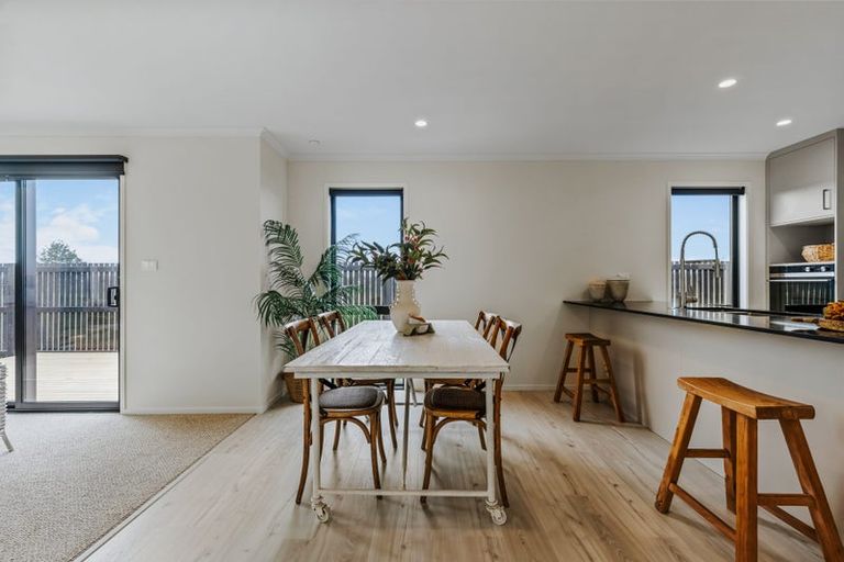 Photo of property in 16 Rehua Way, Papamoa, 3118