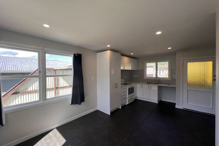 Photo of property in 31 Gardiner Grove, Wainuiomata, Lower Hutt, 5014