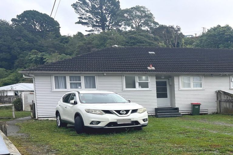 Photo of property in 388-390 George Street, Stokes Valley, Lower Hutt, 5019