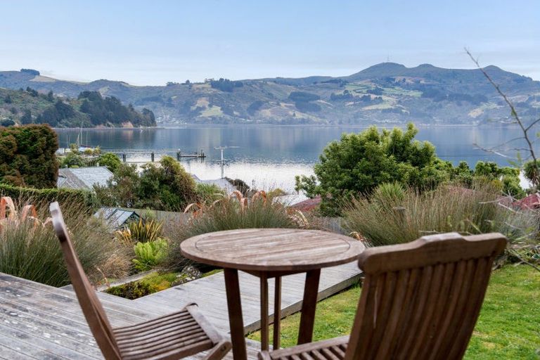 Photo of property in 35 Waikana Street, Broad Bay, Dunedin, 9014