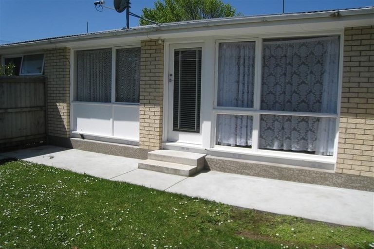 Photo of property in 2/38 North Avon Road, Richmond, Christchurch, 8013