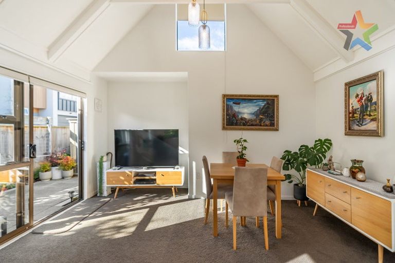 Photo of property in 4/5a Bloomfield Terrace, Hutt Central, Lower Hutt, 5010