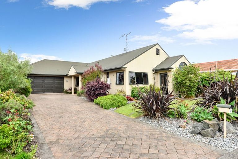 Photo of property in 57 Ayrshire Drive, Grandview Heights, Hamilton, 3200
