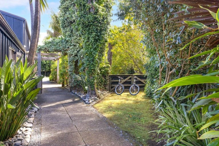 Photo of property in 27 Waimanu Place, Point Wells, Warkworth, 0986