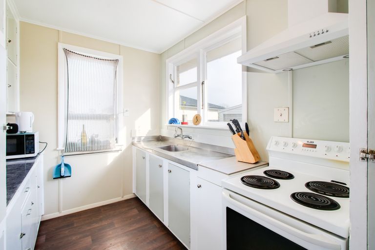 Photo of property in 31 Cottrell Crescent, Onekawa, Napier, 4110