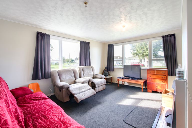 Photo of property in 31 Cottrell Crescent, Onekawa, Napier, 4110