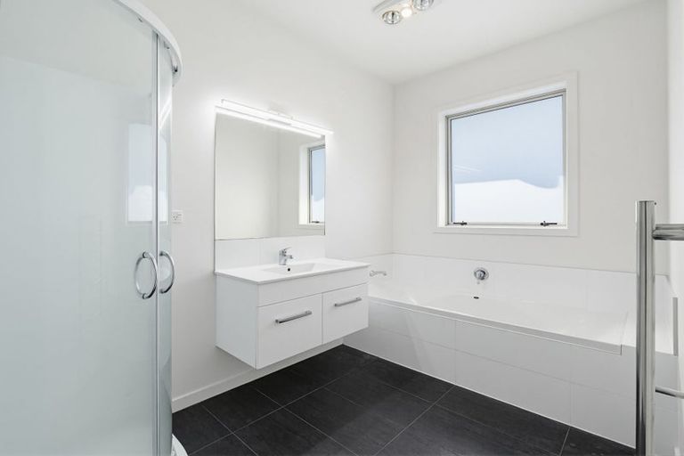 Photo of property in 28 Baxendale Drive, Matipo Heights, Rotorua, 3015