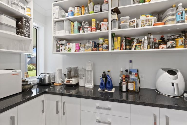 Photo of property in 40 Okarito Avenue, Levin, 5510