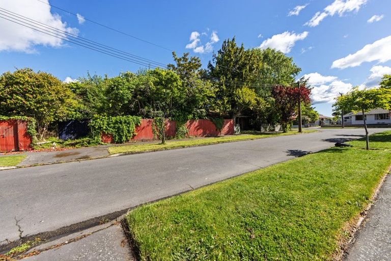 Photo of property in 1 Pimlico Place, Bishopdale, Christchurch, 8053
