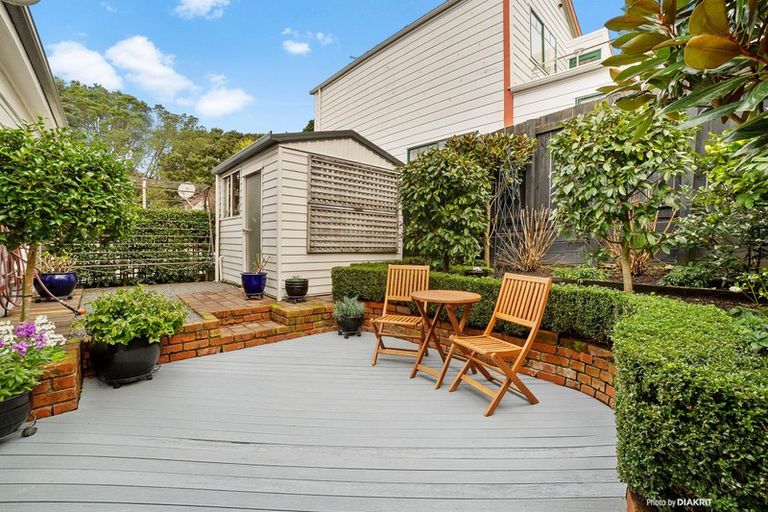 Photo of property in 1 Saint Mary Street, Thorndon, Wellington, 6011