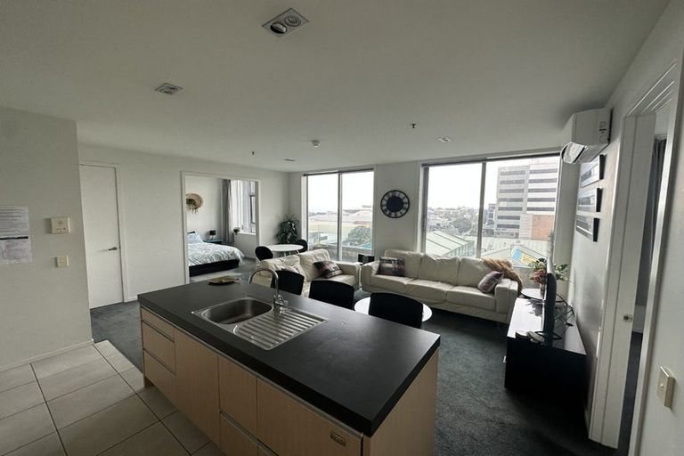 Photo of property in 22 Liardet Apartments, 303/22 Liardet Street, New Plymouth, 4310
