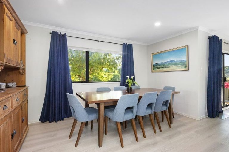 Photo of property in 12 Rays Way, Tuakau, 2121