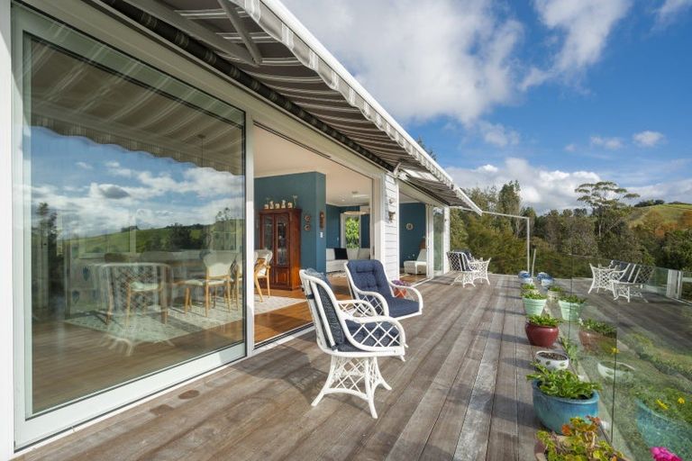 Photo of property in 614 Kaitemako Road, Welcome Bay, Tauranga, 3175