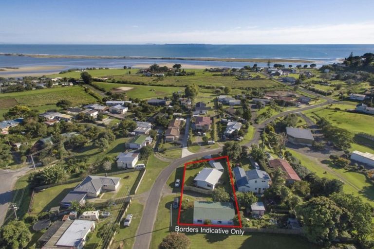 Photo of property in 53 Spencer Avenue, Maketu, 3189