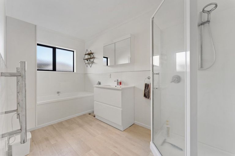 Photo of property in 30 Montague Grove, Stratford, 4332