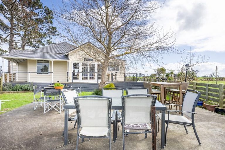 Photo of property in 126 West Coast Road, Te Kopuru, Dargaville, 0371