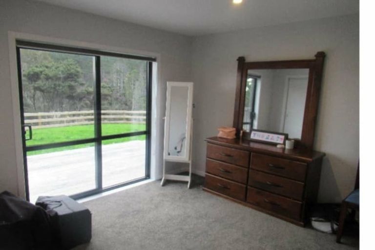 Photo of property in 211 Paremoremo Road, Lucas Heights, Auckland, 0632