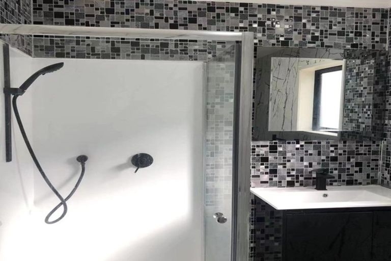 Photo of property in 31 Colombo Road, Waiuku, 2123