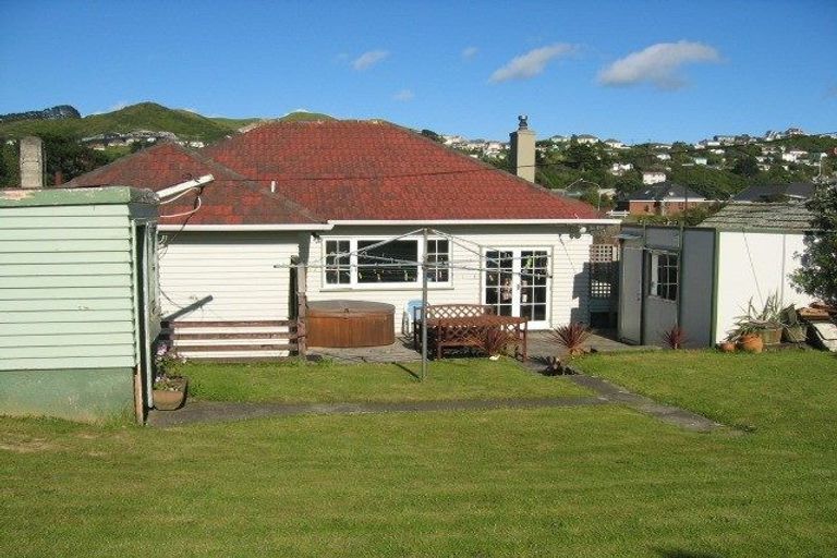 Photo of property in 3 Bould Street, Johnsonville, Wellington, 6037