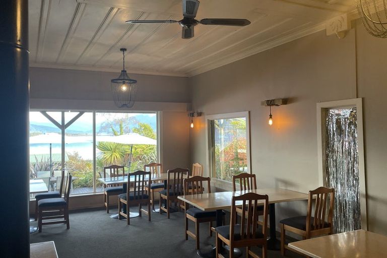Photo of property in 40 Koe Street, Moana, 7872
