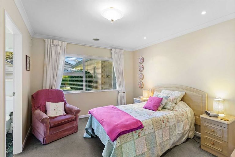Photo of property in 29b Karu Crescent, Waikanae, 5036