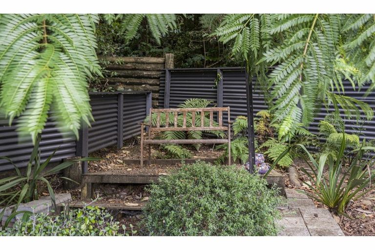 Photo of property in 8b Granfield Place, Te Kamo, Whangarei, 0112