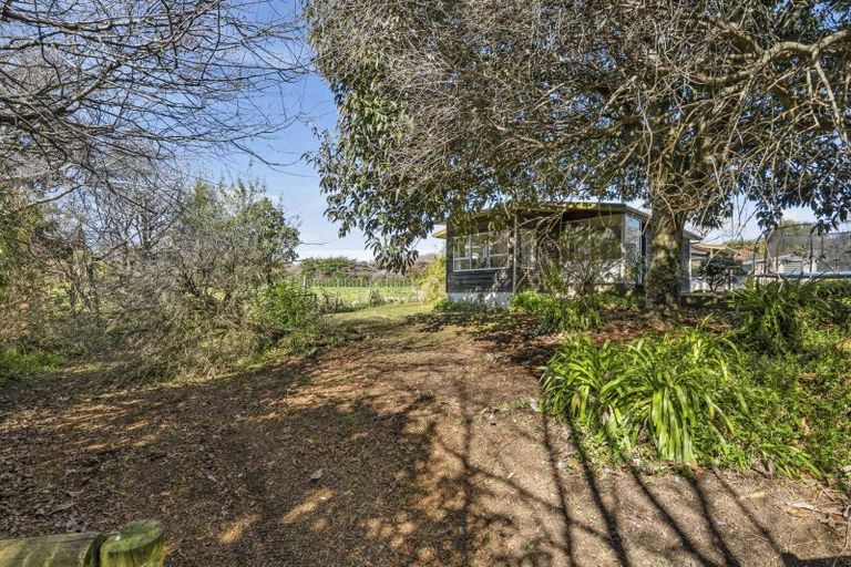 Photo of property in 3 Armstrong Avenue, Waitara, 4320