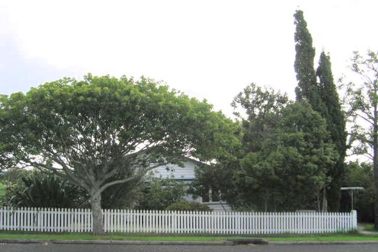 Photo of property in 2/55 Rosier Road, Glen Eden, Auckland, 0602