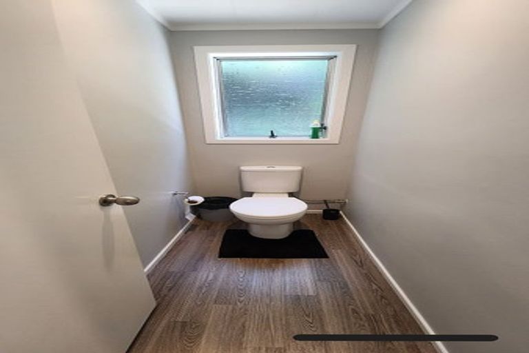 Photo of property in 80c Airlie Road, Plimmerton, Porirua, 5026