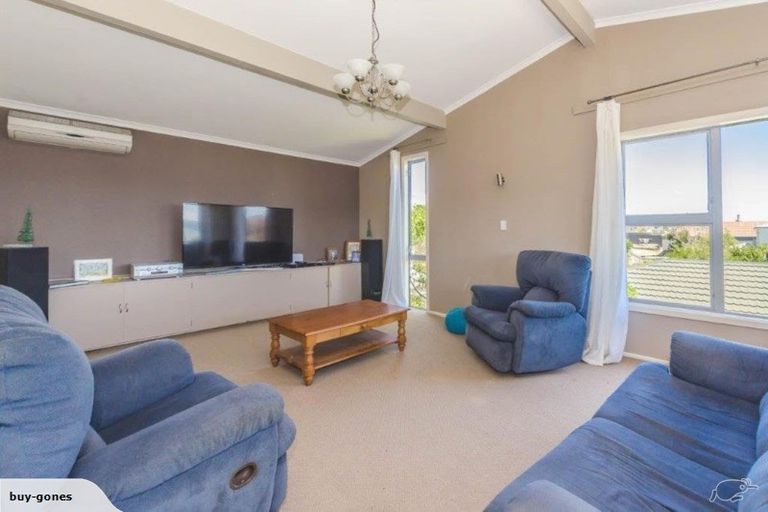 Photo of property in 16 Manly Street, Paraparaumu Beach, Paraparaumu, 5032
