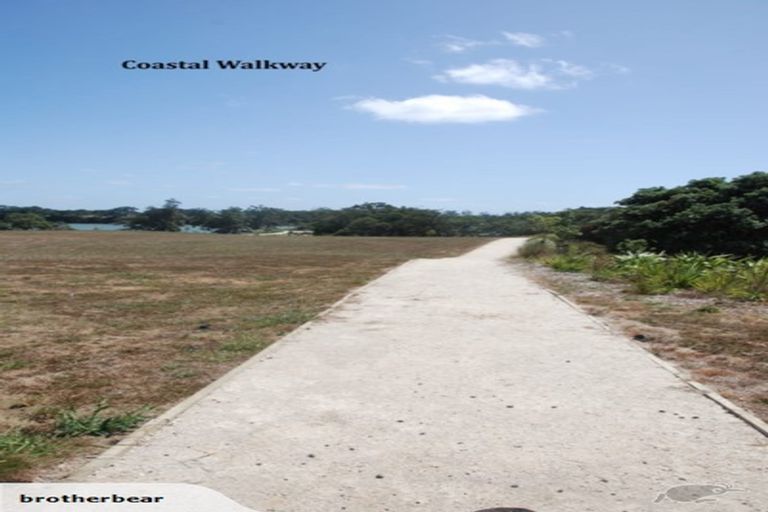 Photo of property in 4 Waimiri Road, Glenbrook, 2681