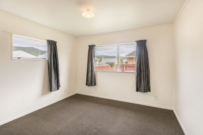 Photo of property in 2/108 Hewer Crescent, Naenae, Lower Hutt, 5011